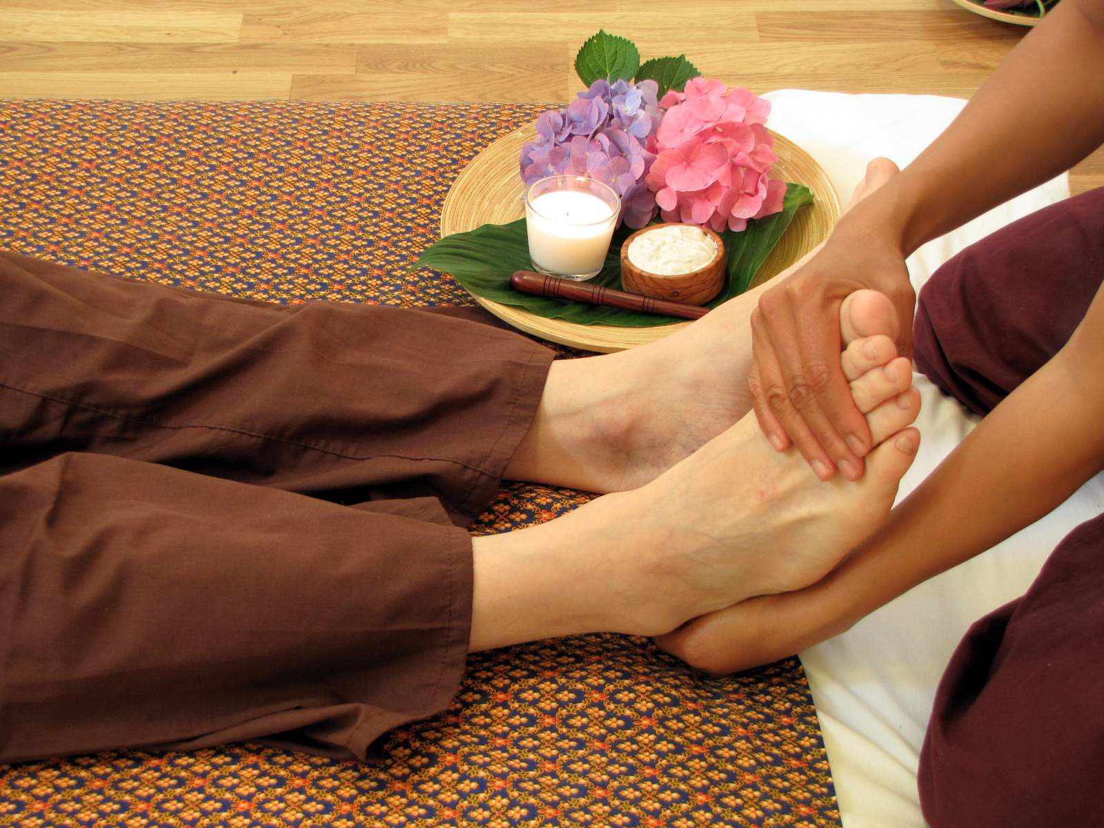 Foot mas­sage