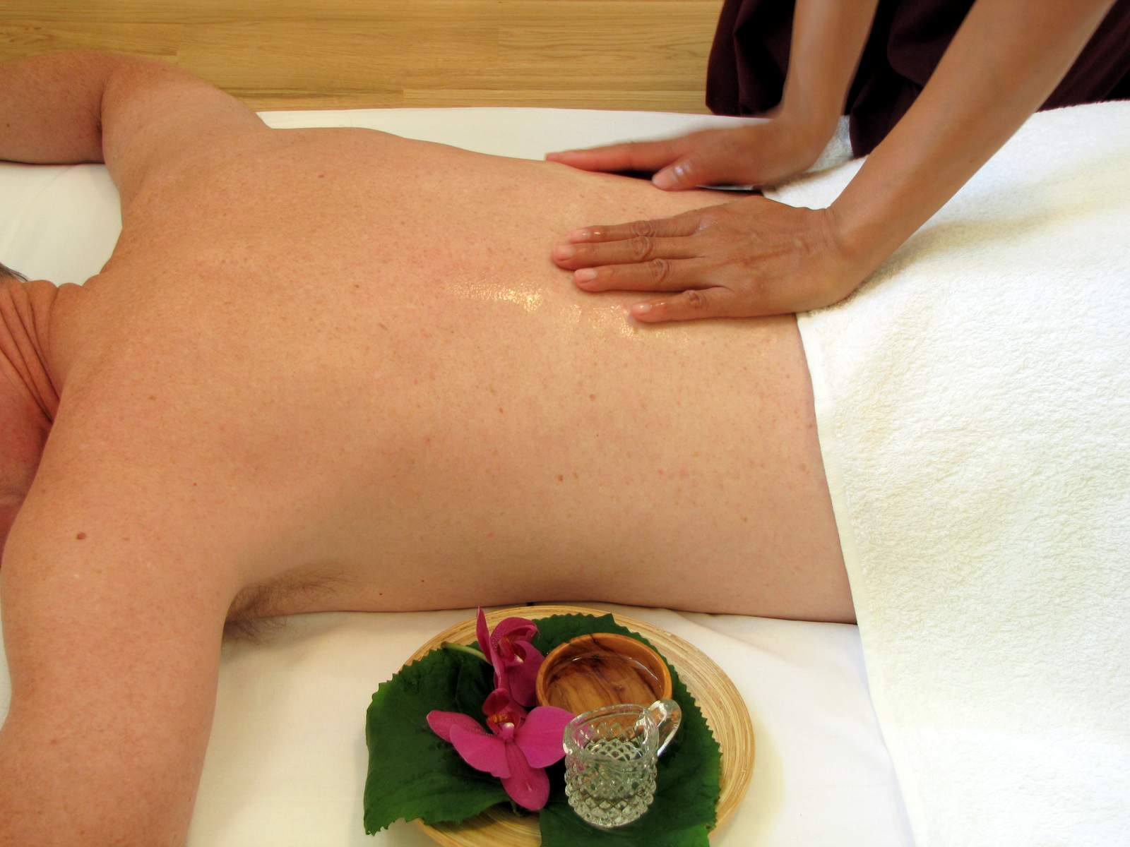 Aromatherapy or oil massage